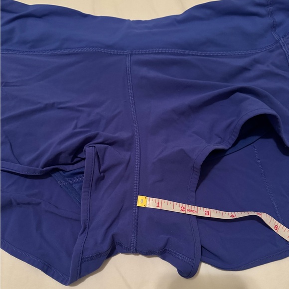 Lululemon Speed Up Shorts - Picture 3 of 4